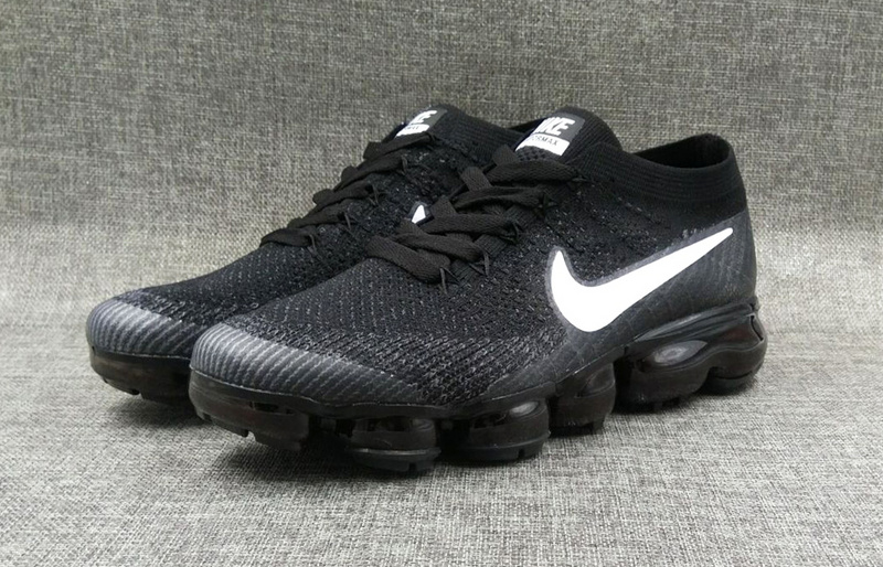 air vapormax noir blanc gris